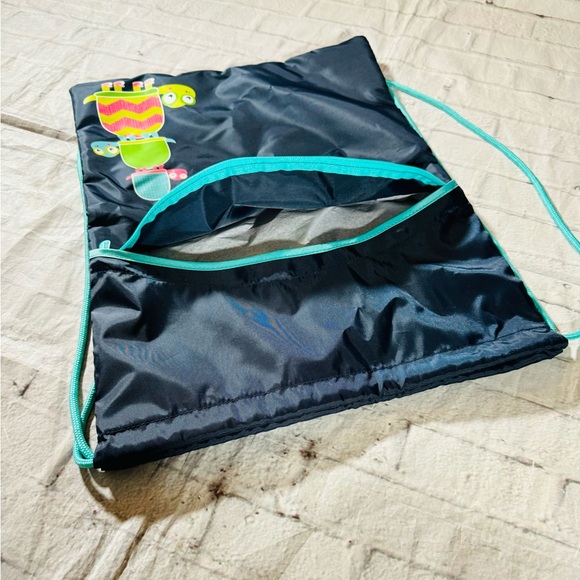 Thirty-One Navy Turtle Drawstring BackPack NEW - Picture 9 of 10